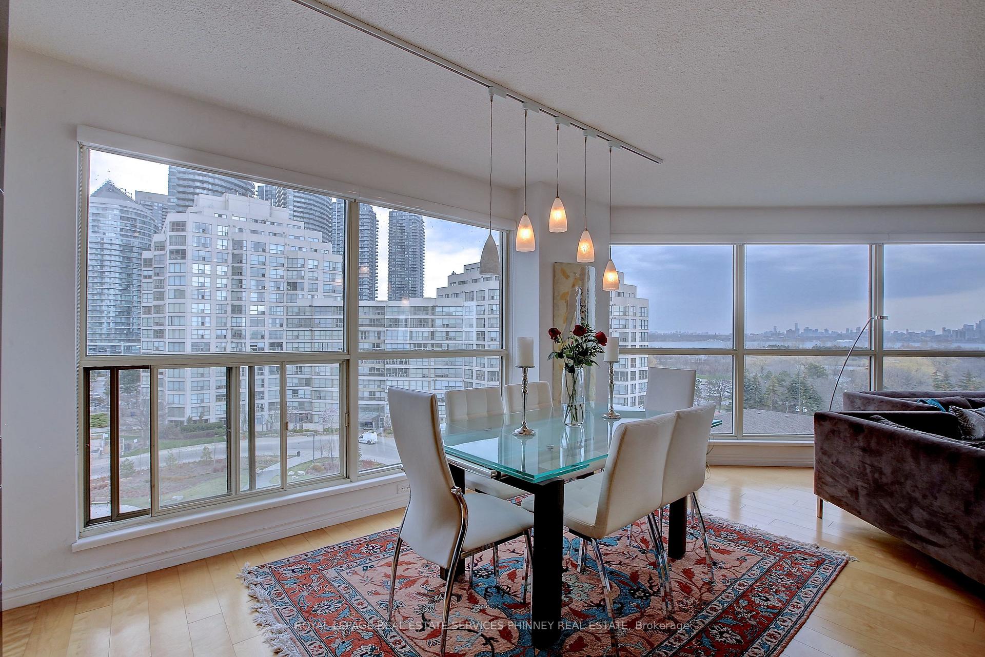 Photo 7 of Unit 802, 2267 Lake Shore Boulevard, Etobicoke, Mimico — HOMEH