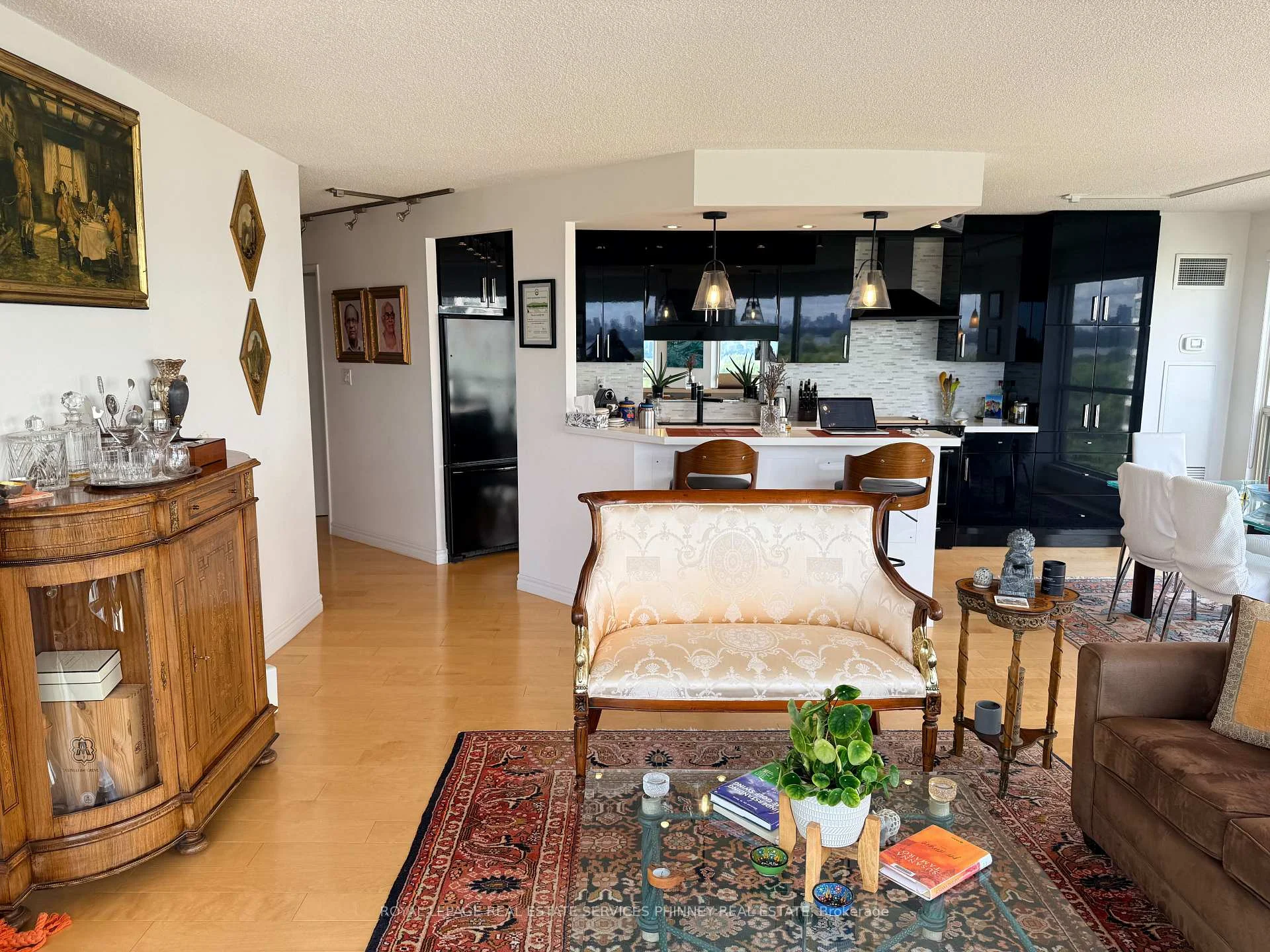 Photo 12 of Unit 802, 2267 Lake Shore Boulevard, Etobicoke, Mimico — HOMEH