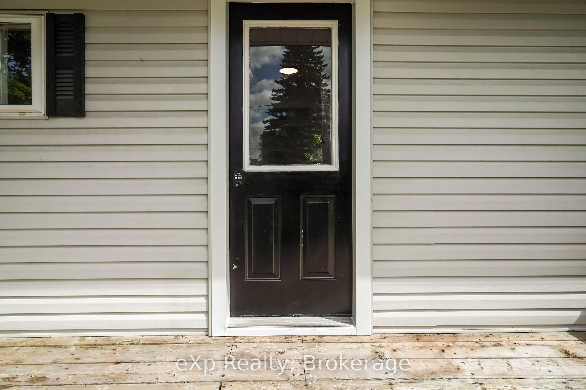 Photo 4 of 84 Victoria Boulevard, Huron East, Vanastra — HOMEH