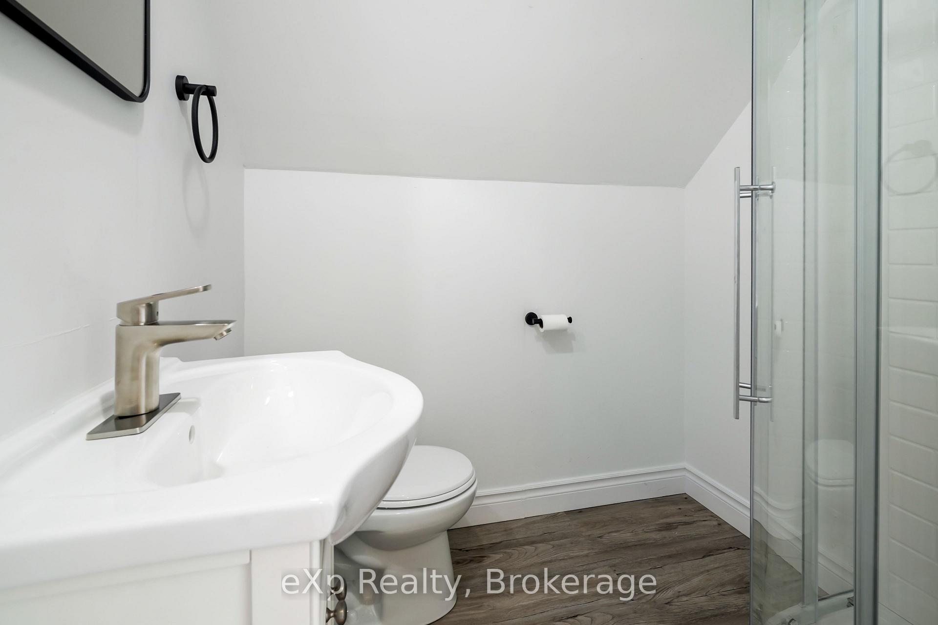Photo 21 of 84 Victoria Boulevard, Huron East, Vanastra — HOMEH