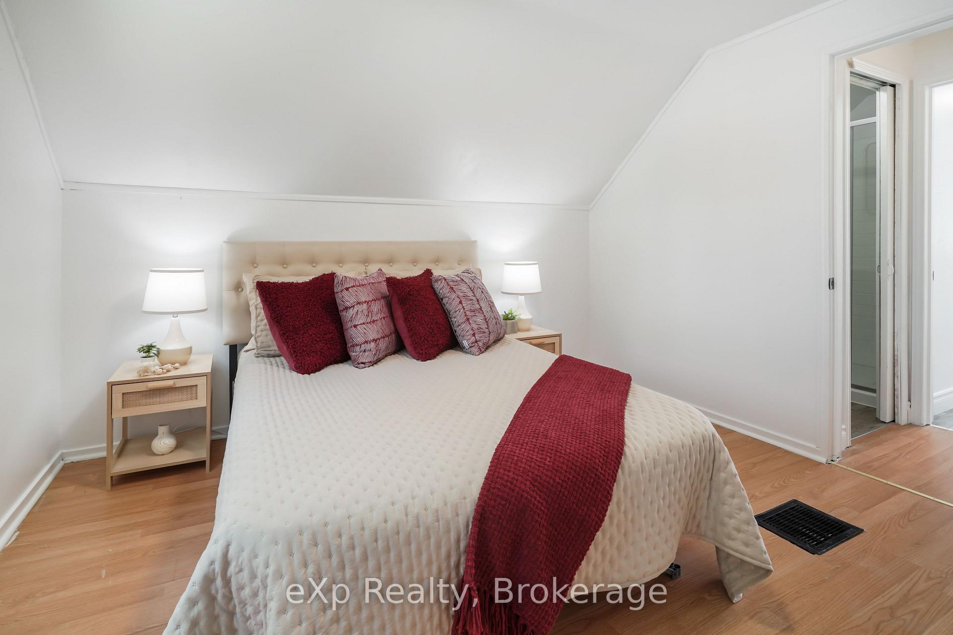 Photo 27 of 84 Victoria Boulevard, Huron East, Vanastra — HOMEH