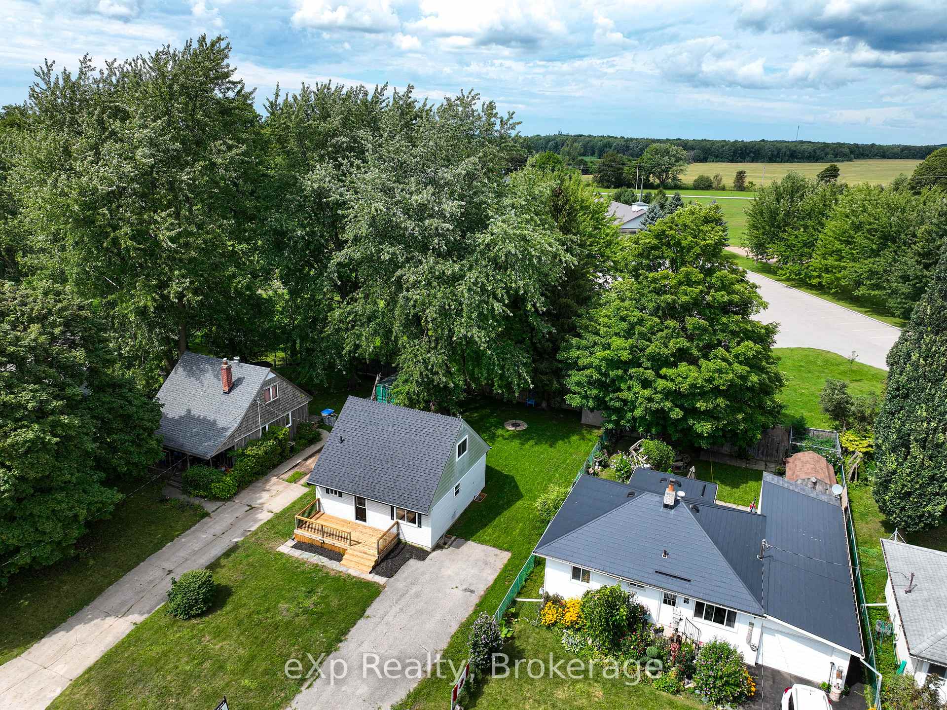 Photo 40 of 84 Victoria Boulevard, Huron East, Vanastra — HOMEH