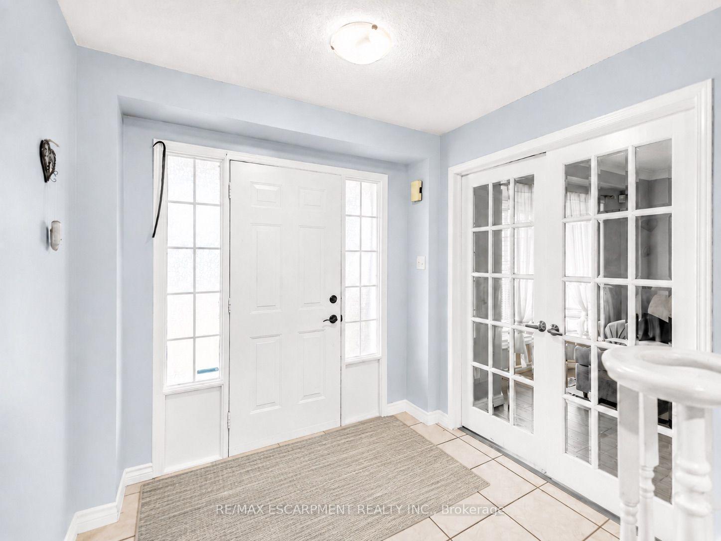Photo 6 of 172 Alderlea Avenue, Hamilton, Mount Hope — HOMEH