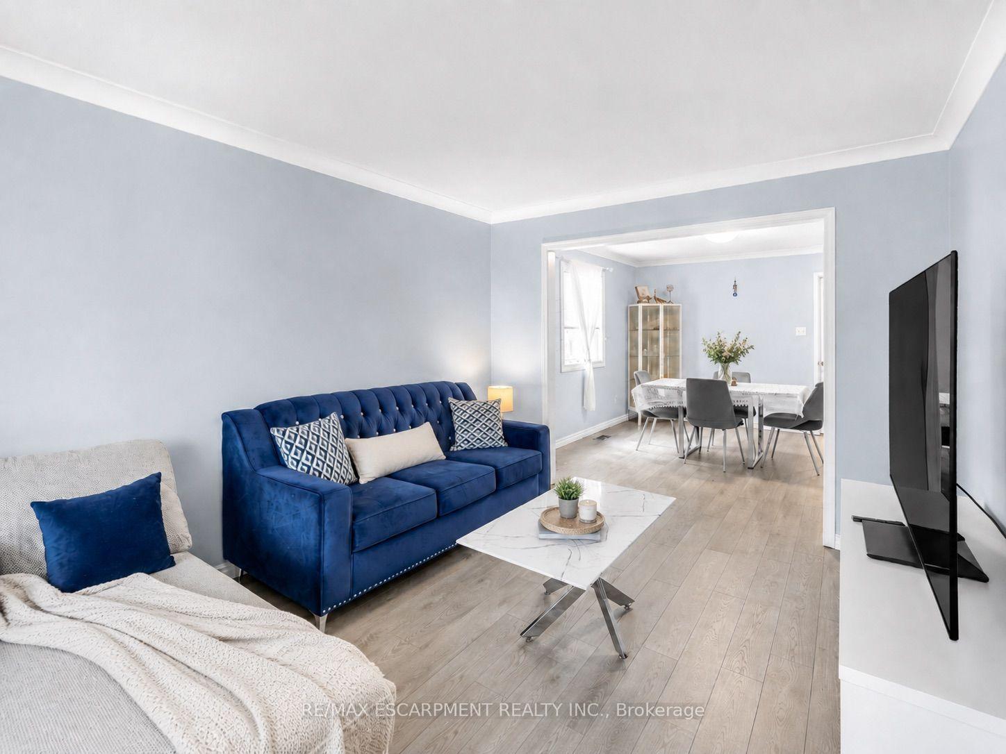 Photo 8 of 172 Alderlea Avenue, Hamilton, Mount Hope — HOMEH