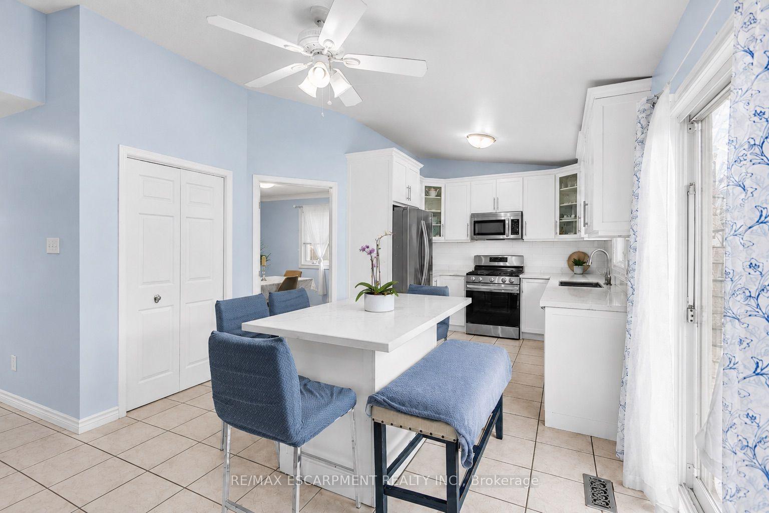 Photo 16 of 172 Alderlea Avenue, Hamilton, Mount Hope — HOMEH