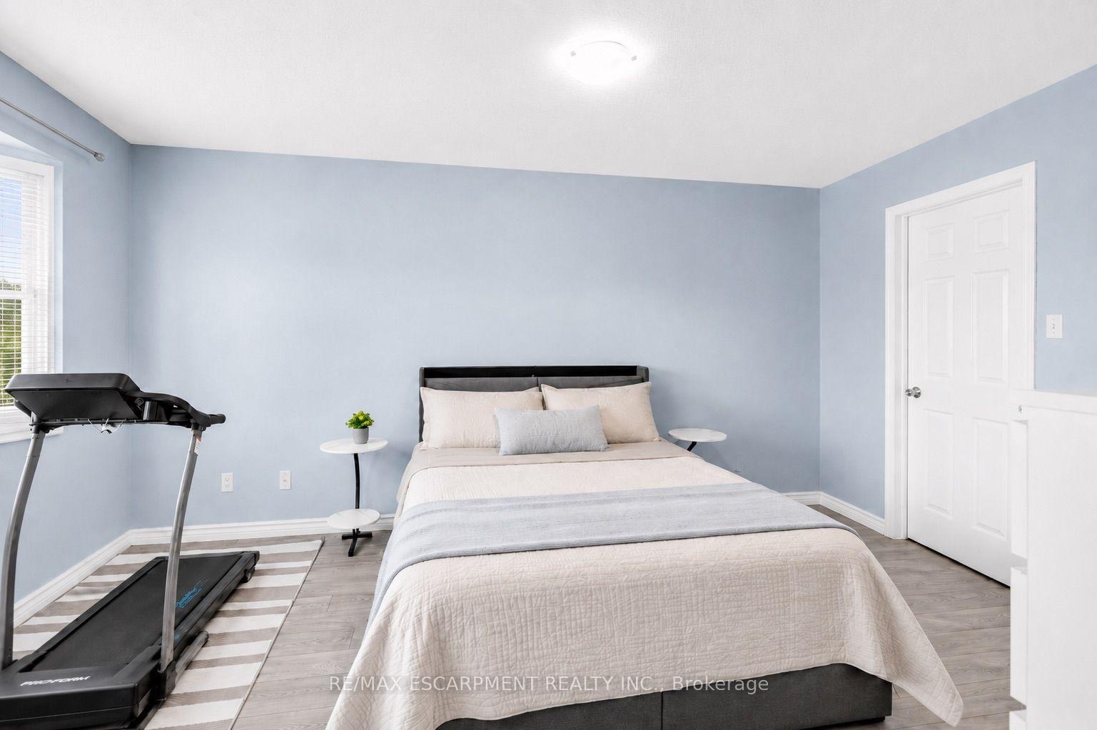 Photo 22 of 172 Alderlea Avenue, Hamilton, Mount Hope — HOMEH