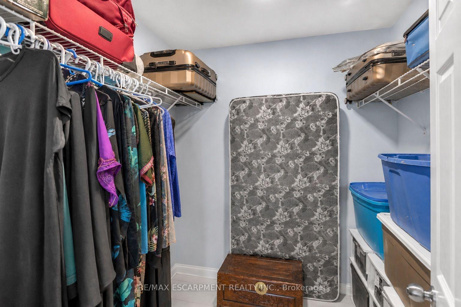 Photo 26 of 172 Alderlea Avenue, Hamilton, Mount Hope — HOMEH