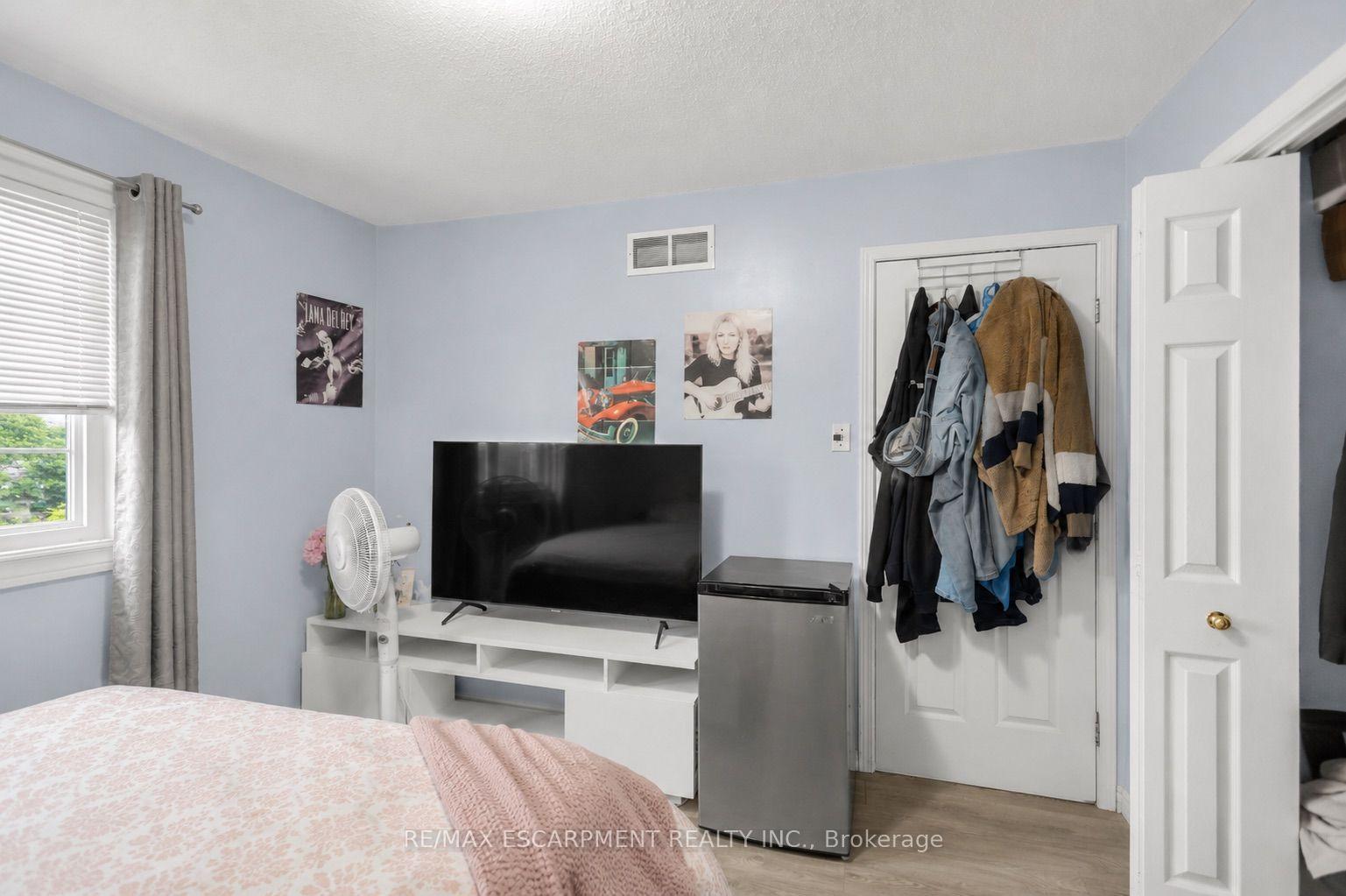 Photo 30 of 172 Alderlea Avenue, Hamilton, Mount Hope — HOMEH