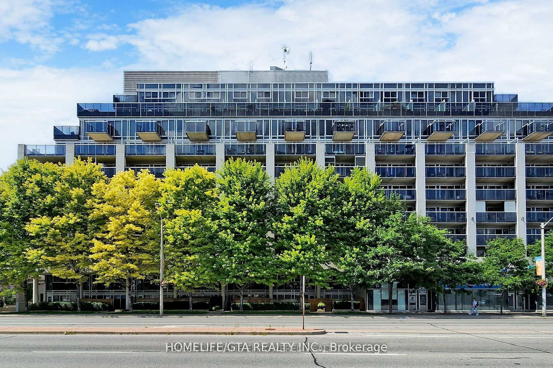 Photo 2 of Unit 710, 1040 The Queensway Avenue, Etobicoke, Islington-City Centre West — HOMEH