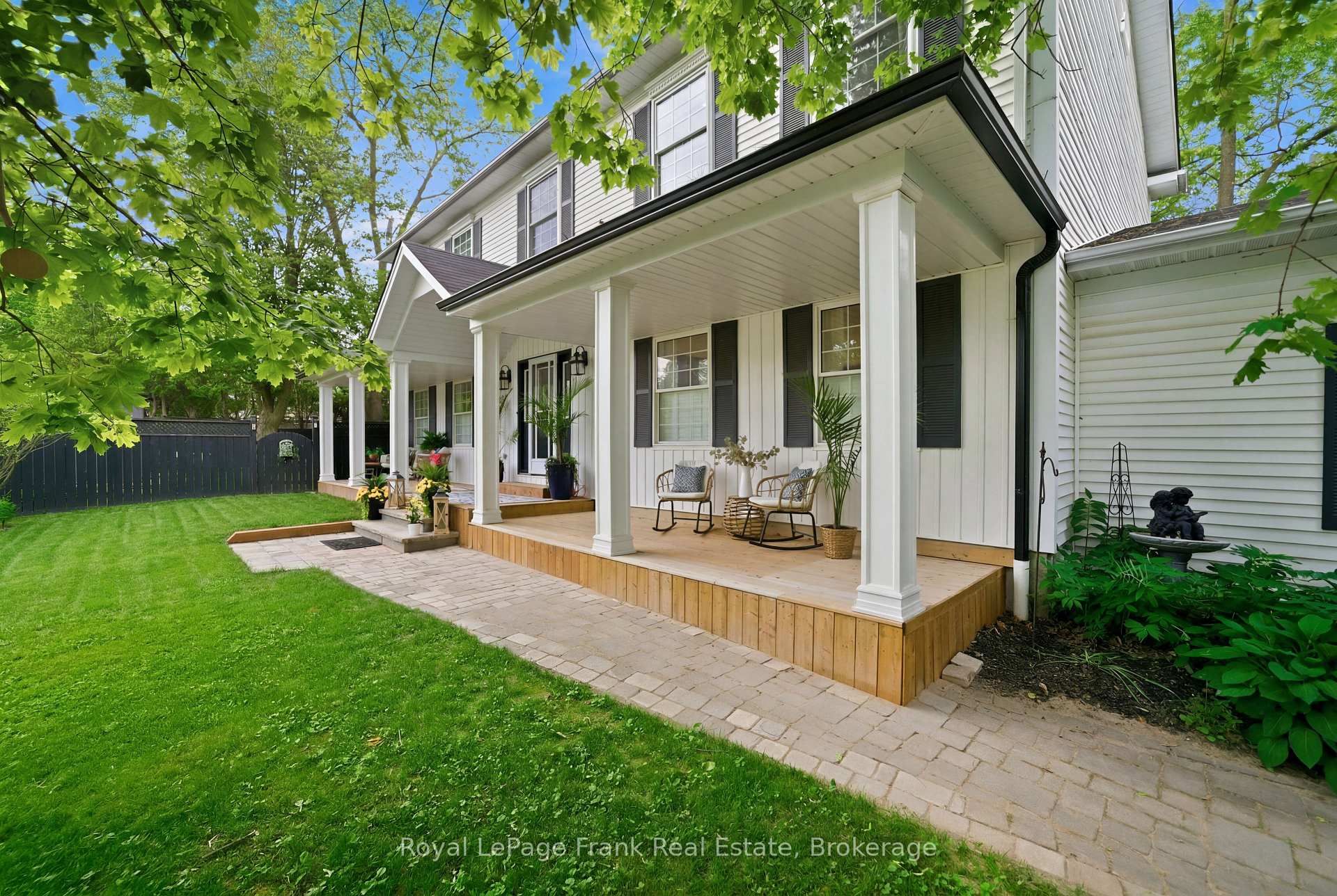 Photo 3 of 246 Cochrane Street, Scugog, Port Perry — HOMEH