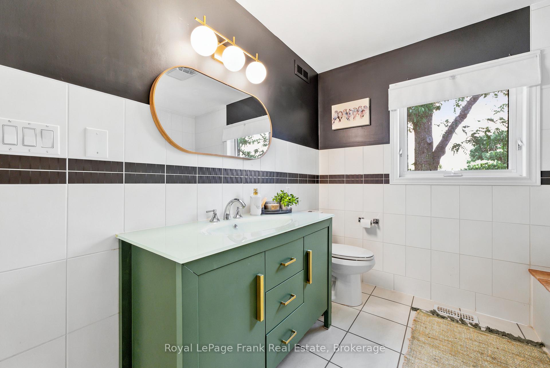 Photo 31 of 246 Cochrane Street, Scugog, Port Perry — HOMEH