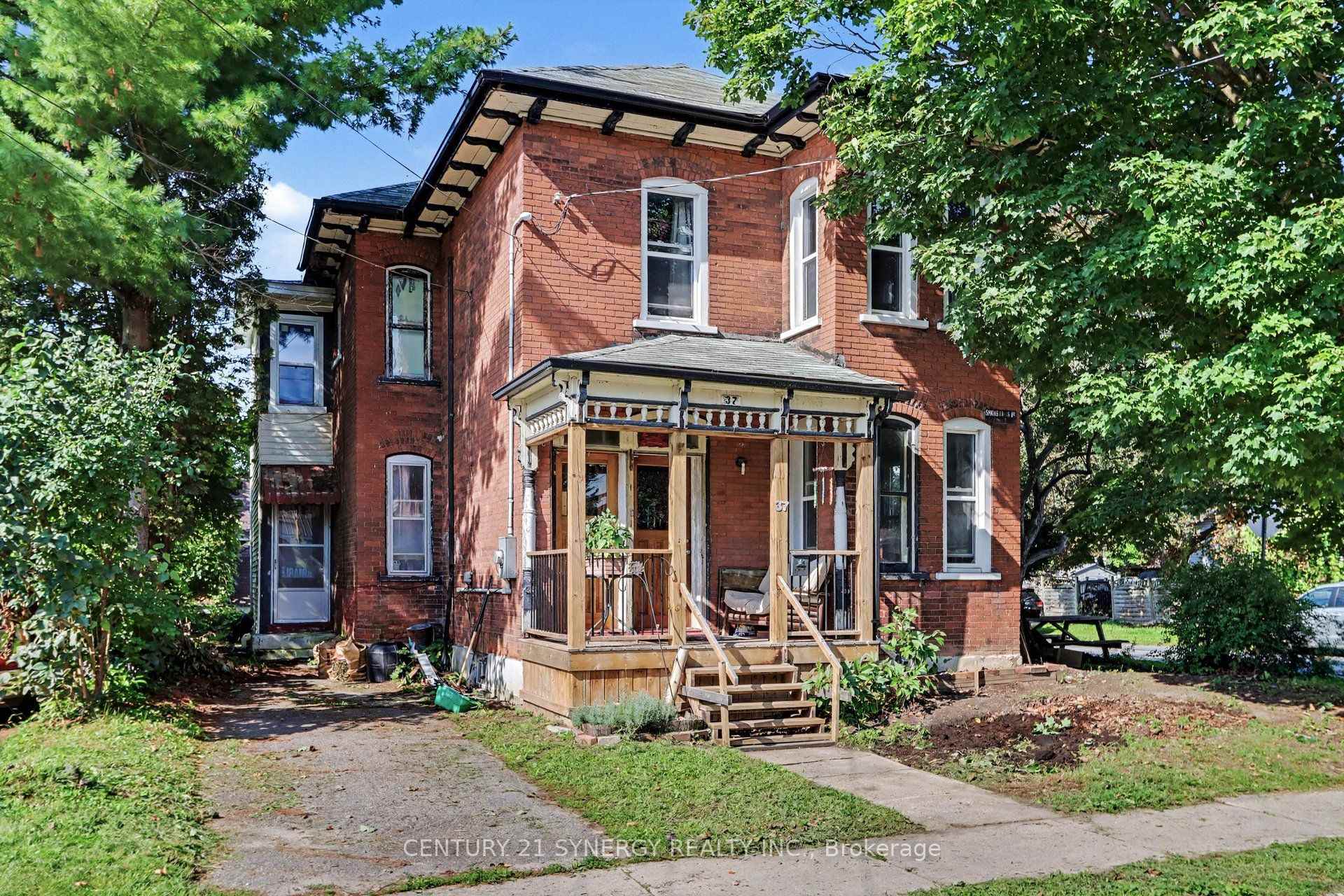 Photo 2 of 37 Smiths Falls Avenue, Smiths Falls, Smiths Falls — HOMEH