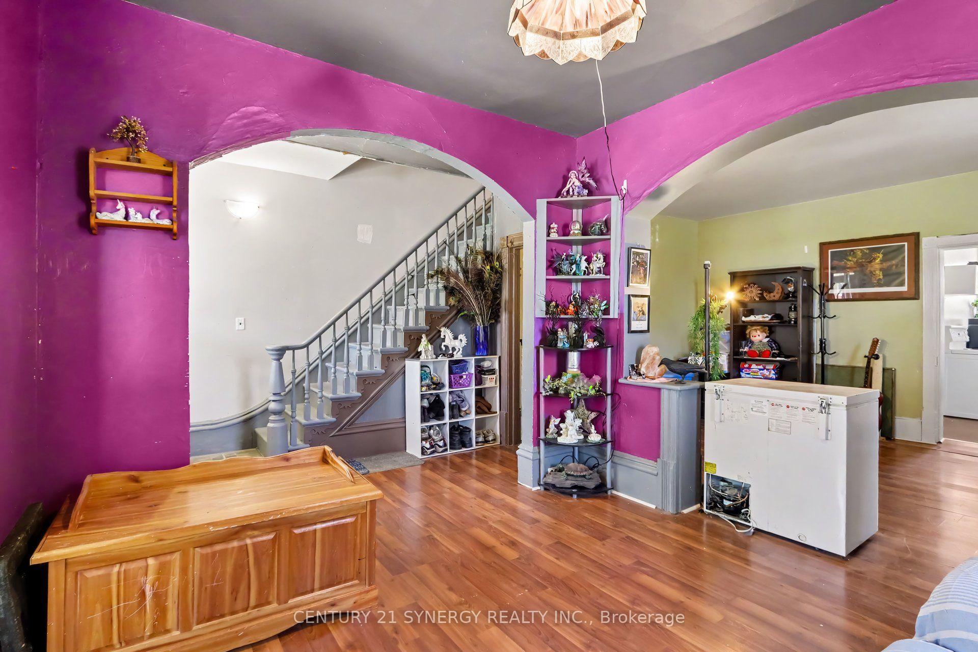 Photo 7 of 37 Smiths Falls Avenue, Smiths Falls, Smiths Falls — HOMEH