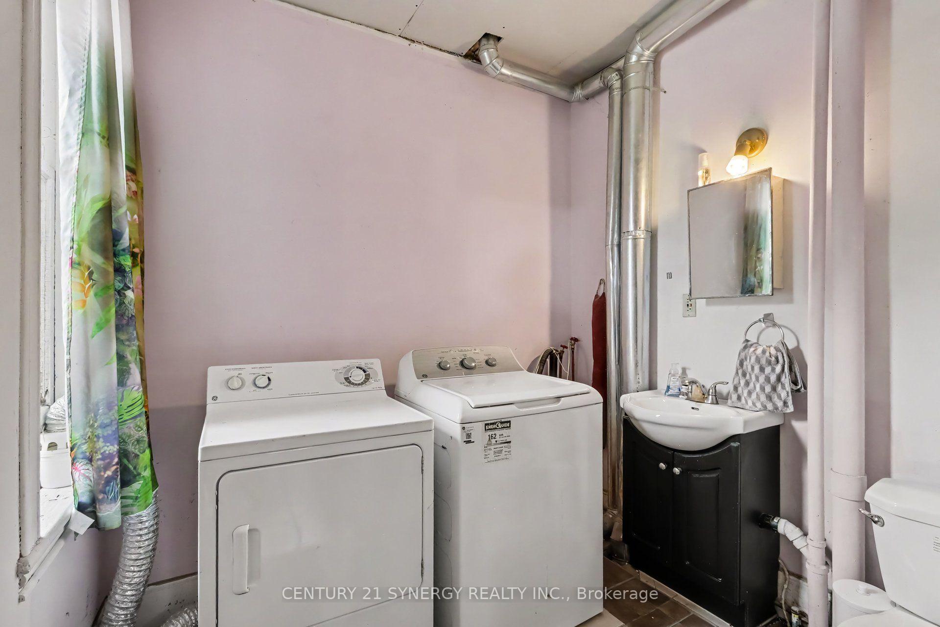 Photo 13 of 37 Smiths Falls Avenue, Smiths Falls, Smiths Falls — HOMEH
