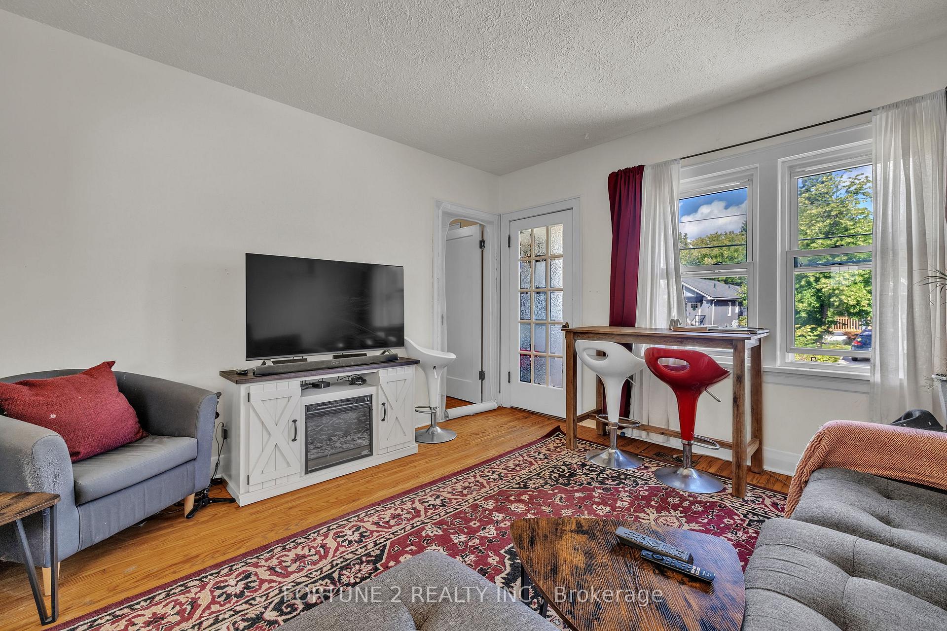 Photo 10 of 119 Alexandra Street, London, South H — HOMEH