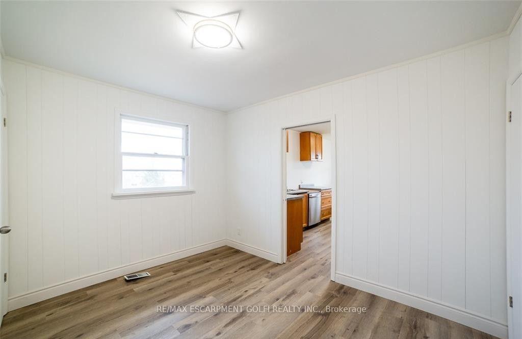Photo 11 of 22 Kelson Avenue S, Grimsby, Grimsby West — HOMEH