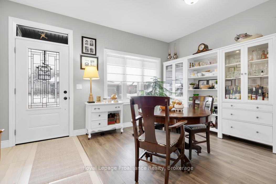 Photo 5 of 49 Redwood Drive, Belleville, Thurlow Ward — HOMEH
