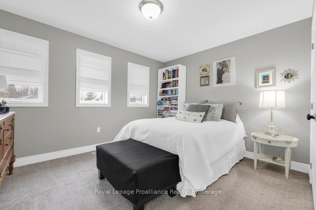 Photo 24 of 49 Redwood Drive, Belleville, Thurlow Ward — HOMEH