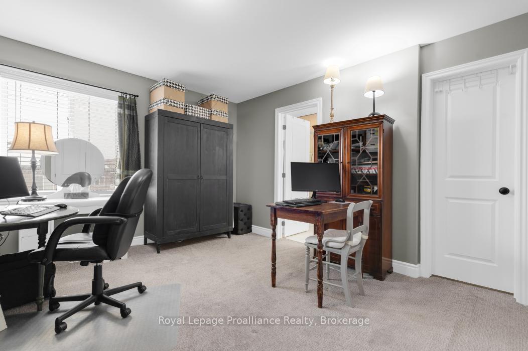 Photo 25 of 49 Redwood Drive, Belleville, Thurlow Ward — HOMEH