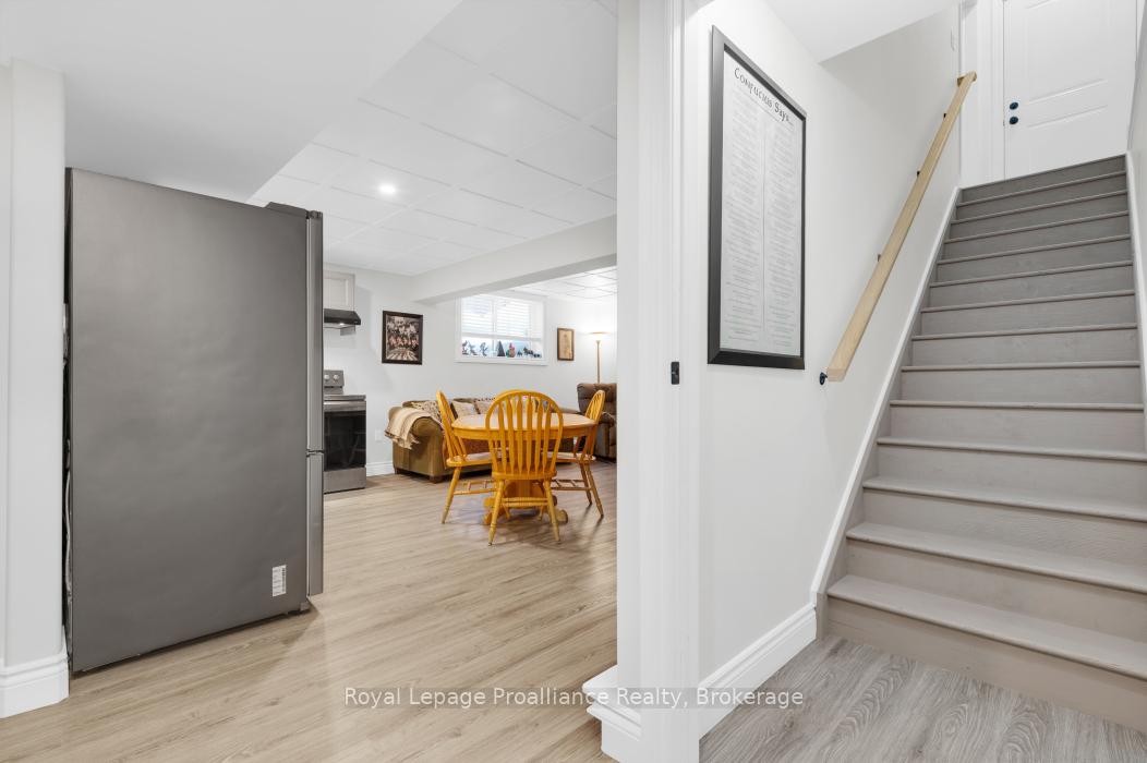 Photo 27 of 49 Redwood Drive, Belleville, Thurlow Ward — HOMEH