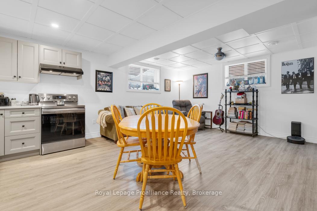 Photo 30 of 49 Redwood Drive, Belleville, Thurlow Ward — HOMEH