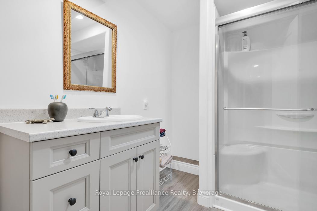 Photo 34 of 49 Redwood Drive, Belleville, Thurlow Ward — HOMEH