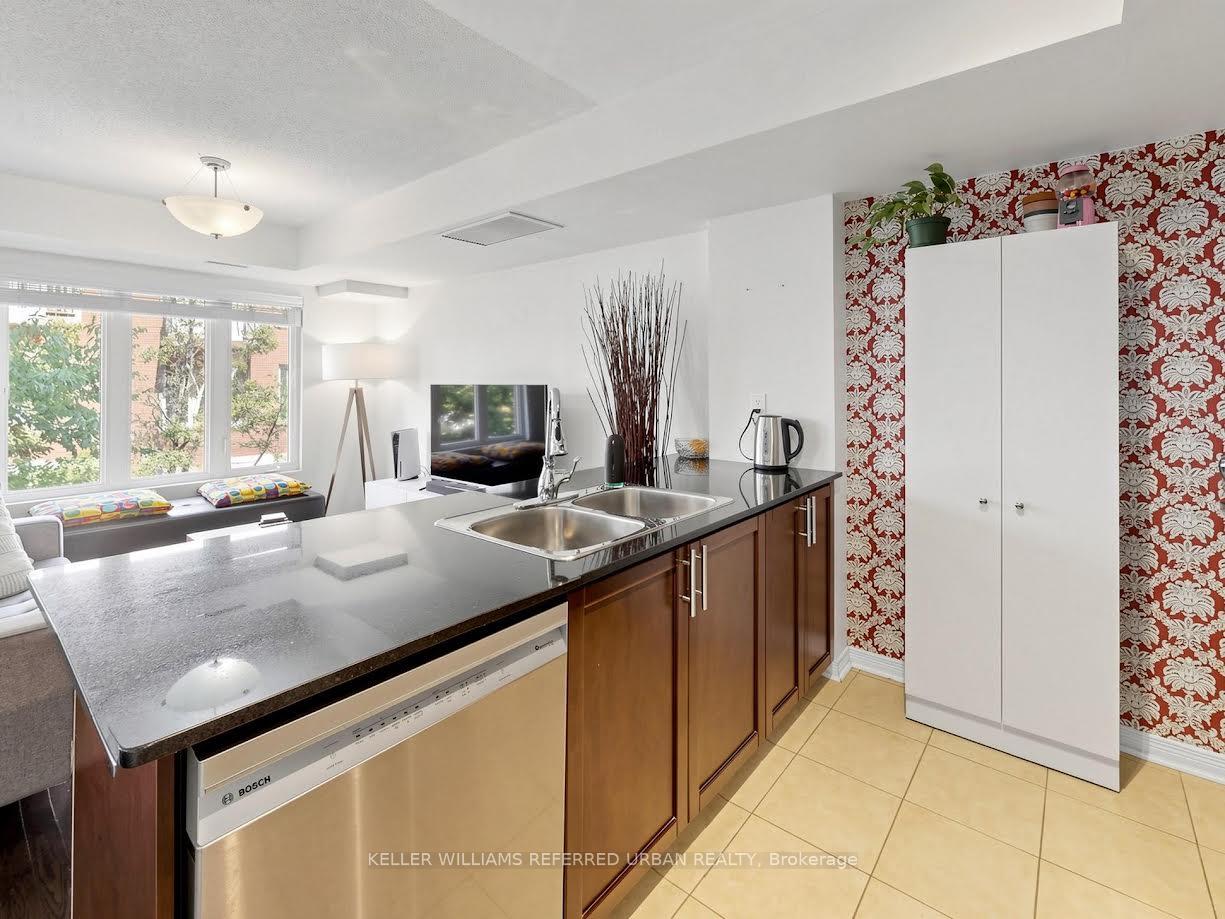 Photo 4 of Unit 213, 20 Foundry Avenue N, Toronto, Dovercourt-Wallace Emerson-Junction — HOMEH
