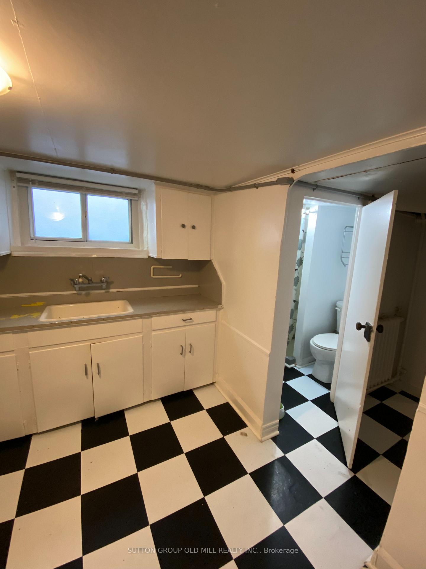 Photo 35 of 46 Richard Avenue, Toronto, Greenwood-Coxwell — HOMEH