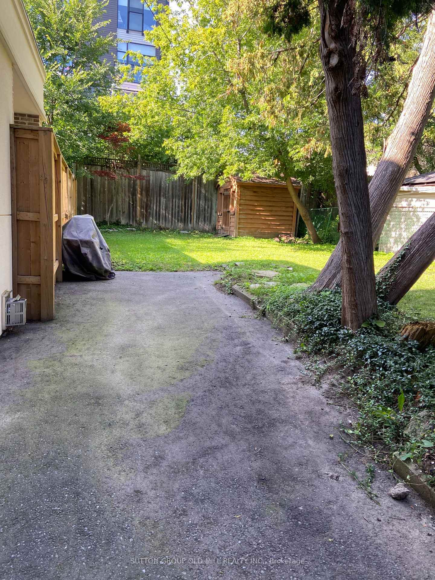 Photo 39 of 46 Richard Avenue, Toronto, Greenwood-Coxwell — HOMEH
