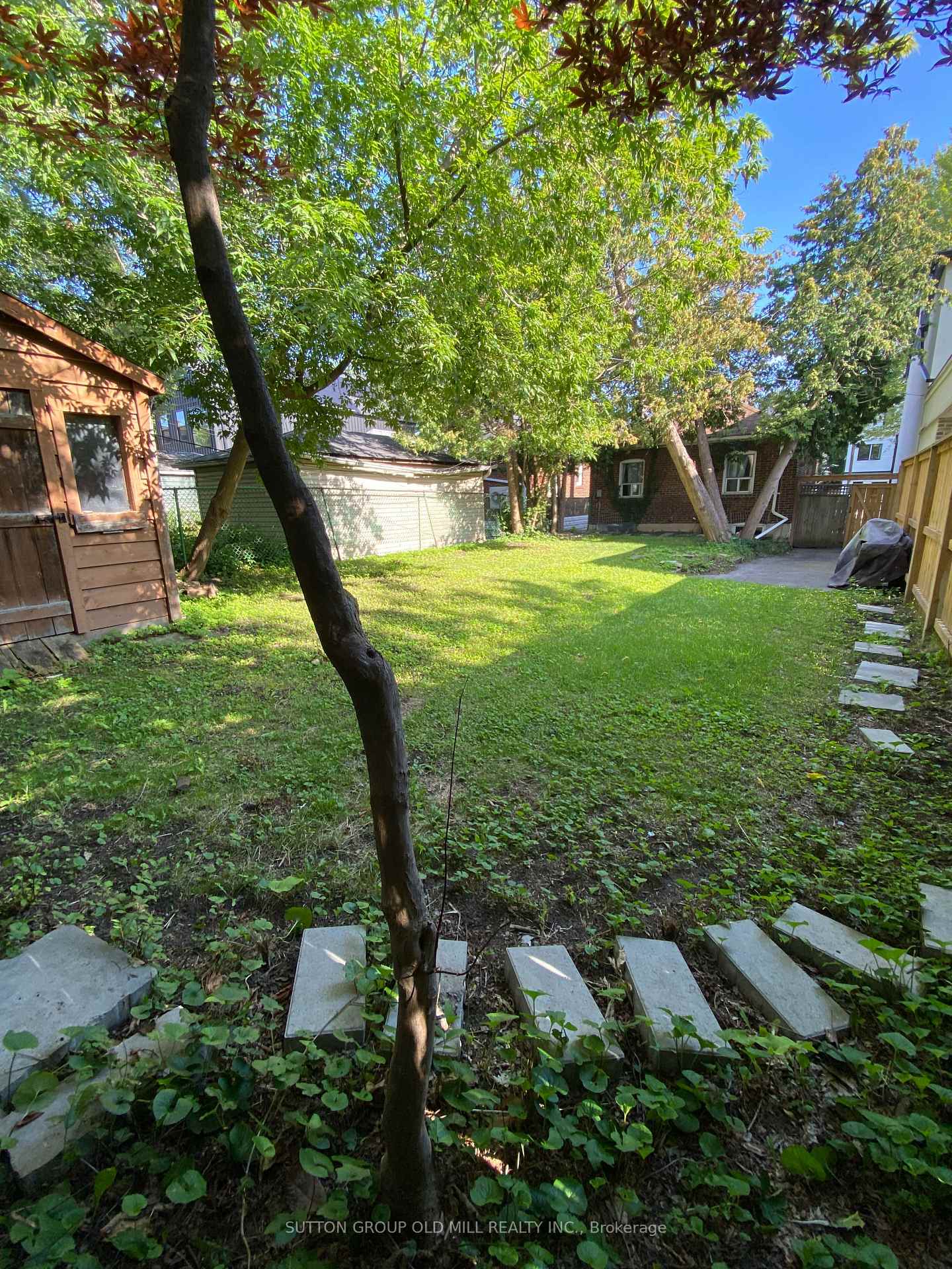 Photo 41 of 46 Richard Avenue, Toronto, Greenwood-Coxwell — HOMEH