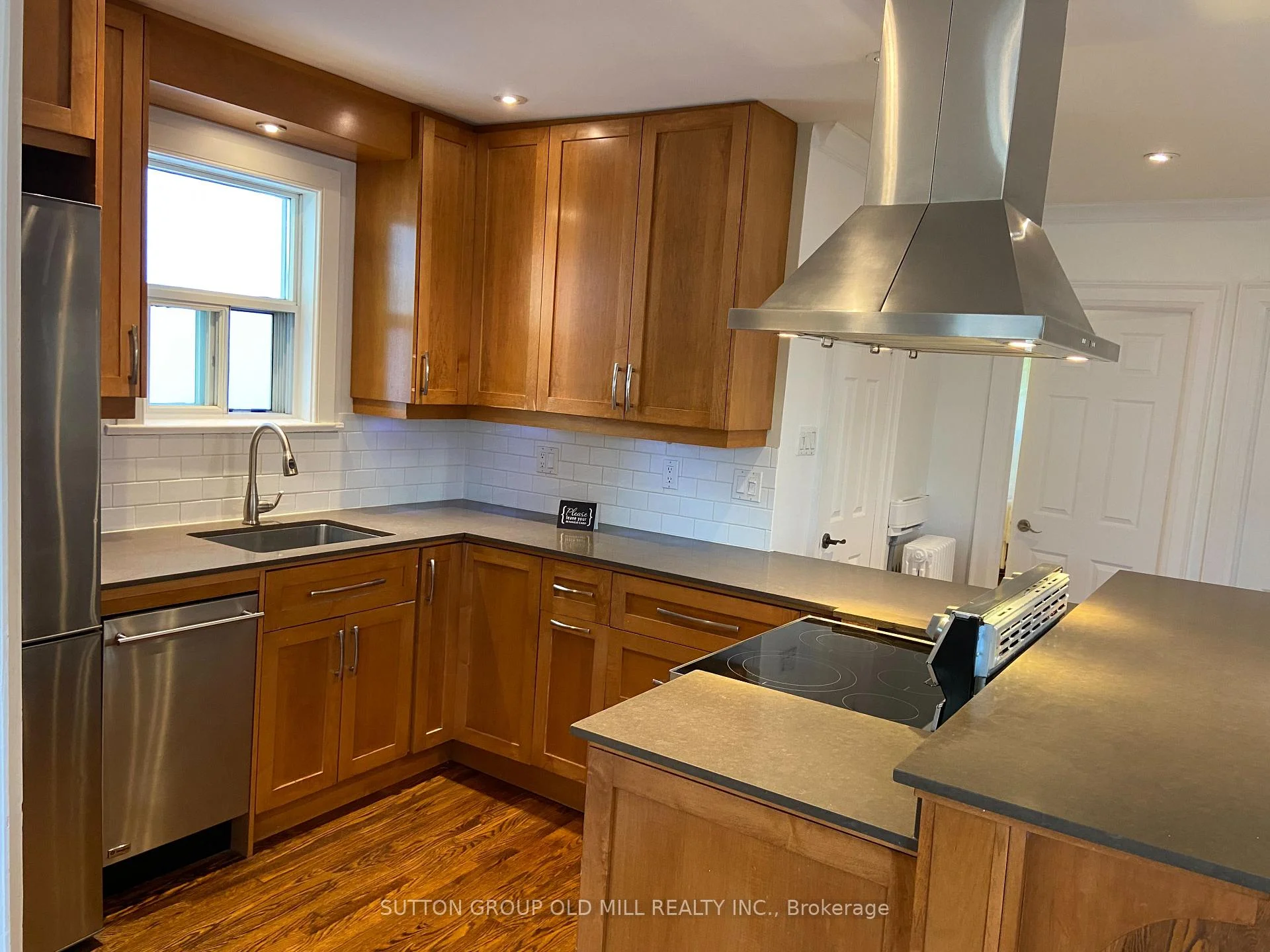 Photo 8 of 46 Richard Avenue, Toronto, Greenwood-Coxwell — HOMEH