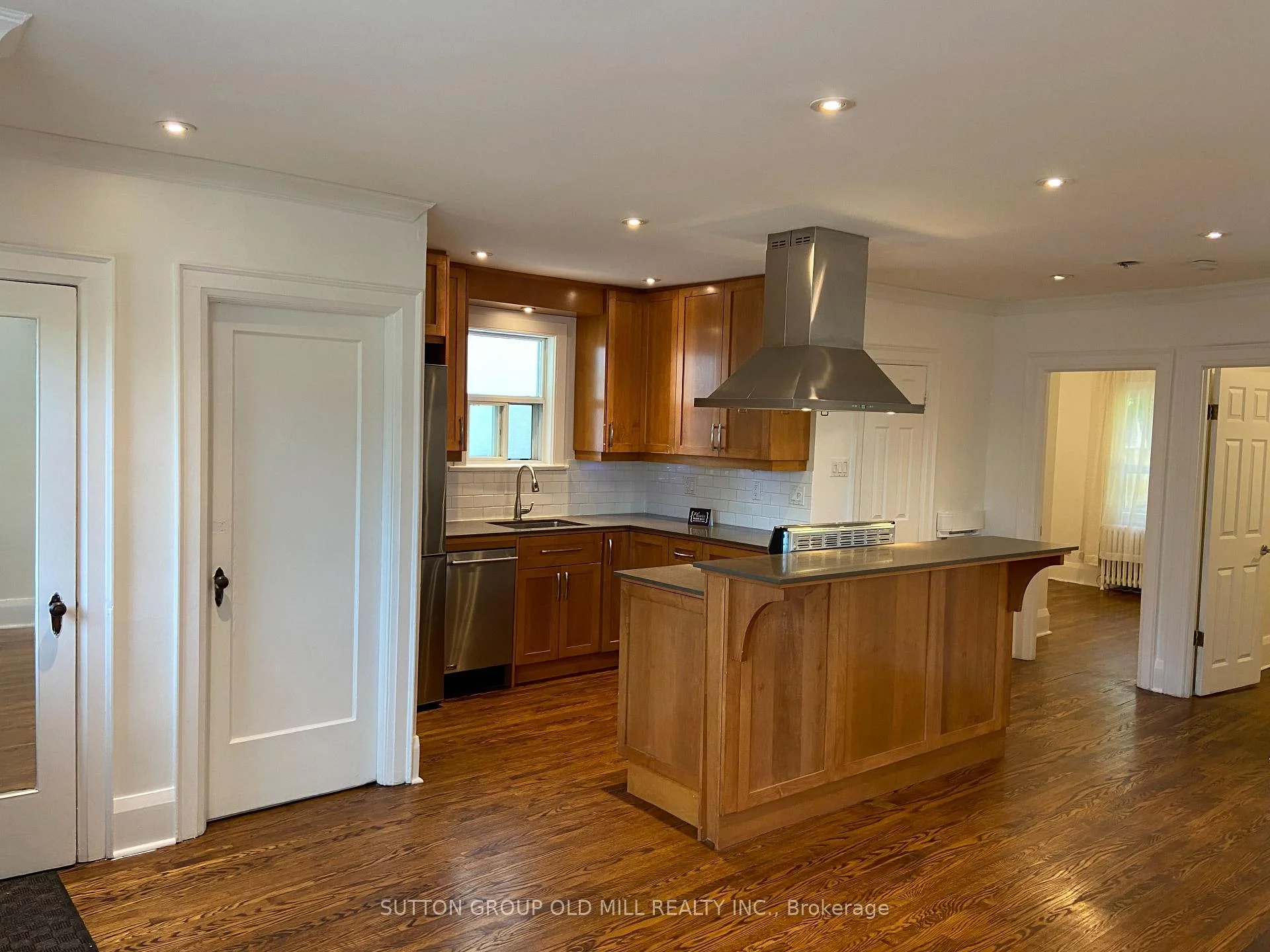 Photo 13 of 46 Richard Avenue, Toronto, Greenwood-Coxwell — HOMEH