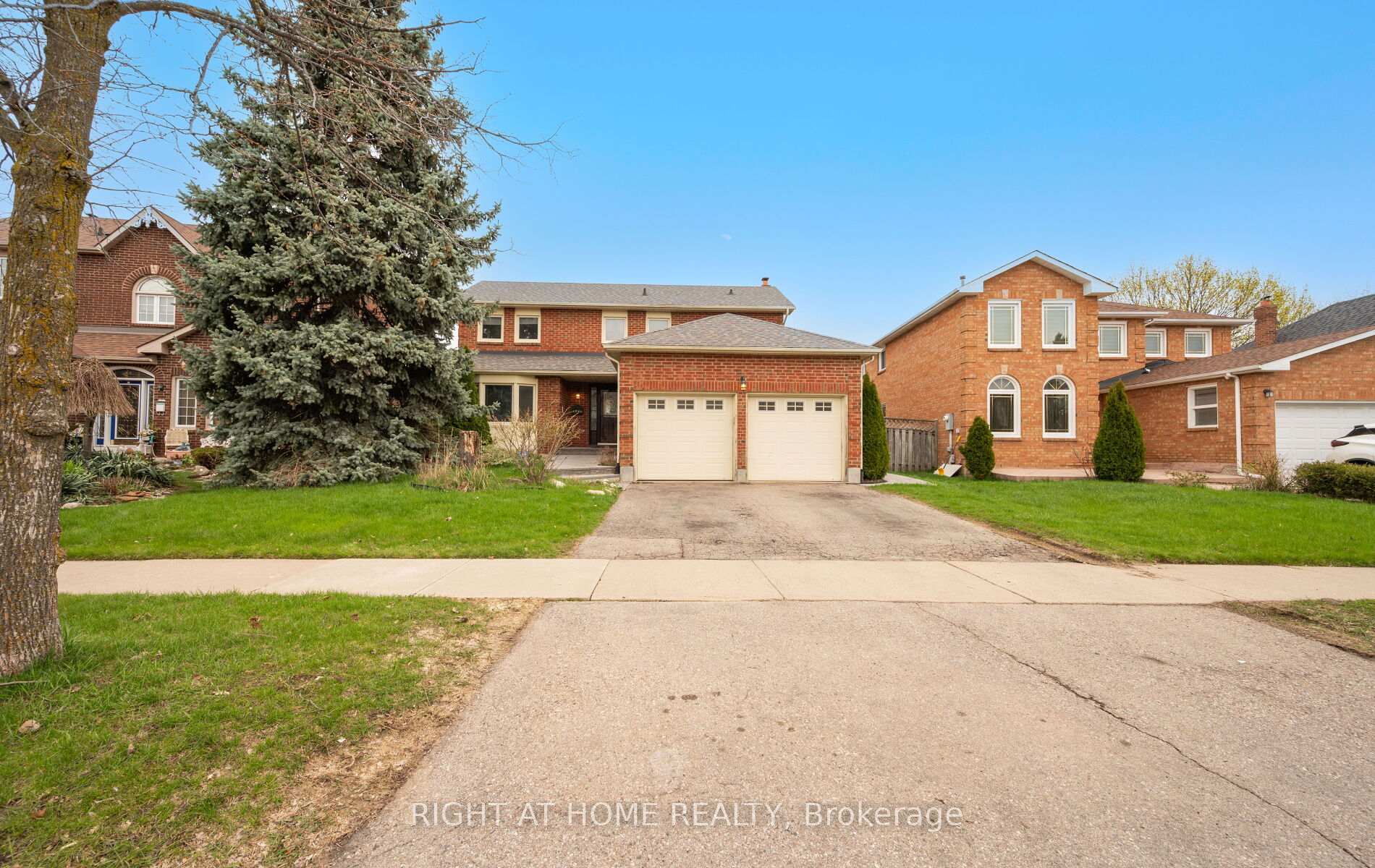 Photo 1 of 72 Brydon Crescent, Brampton, Northwood Park — HOMEH