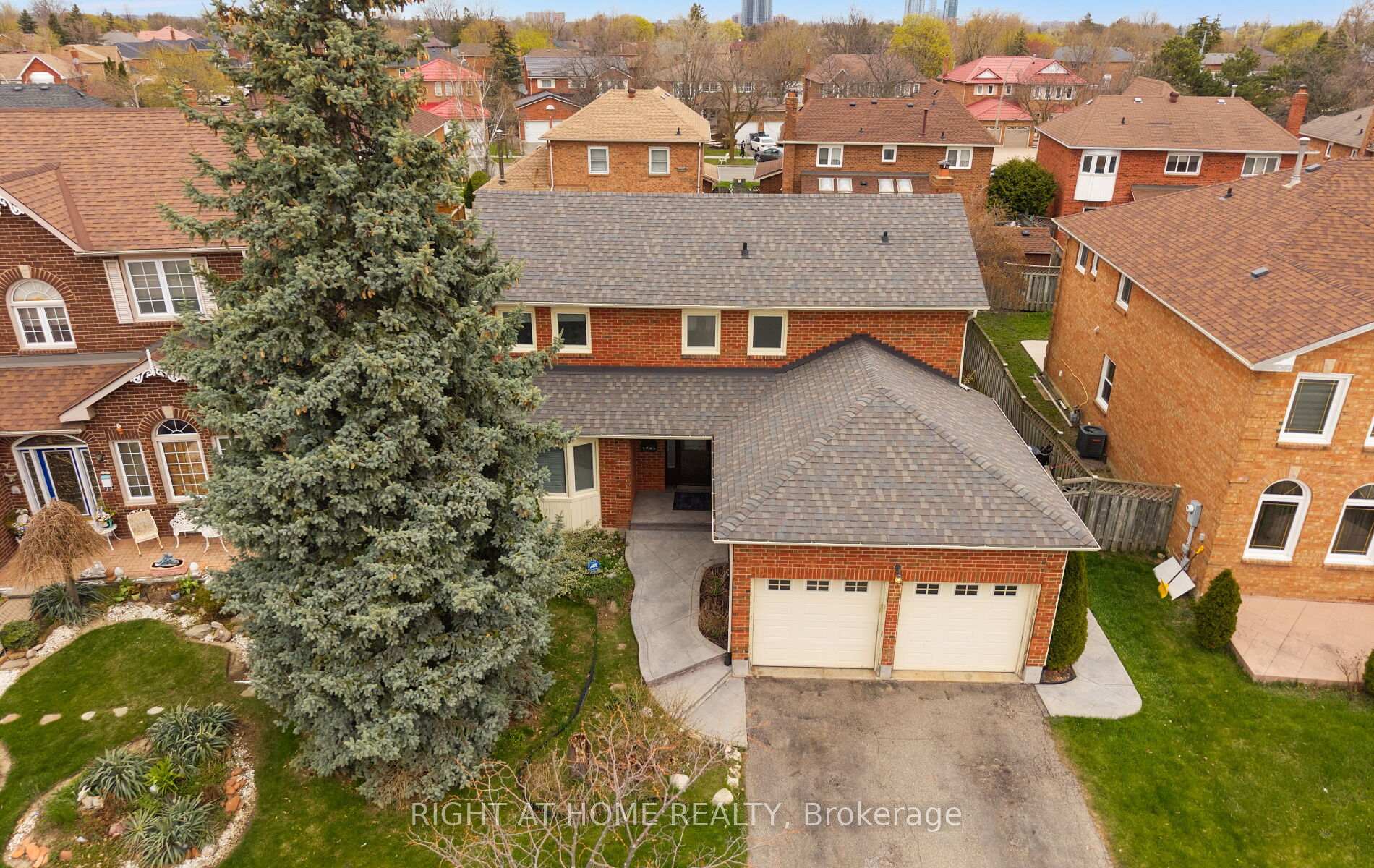 Photo 5 of 72 Brydon Crescent, Brampton, Northwood Park — HOMEH