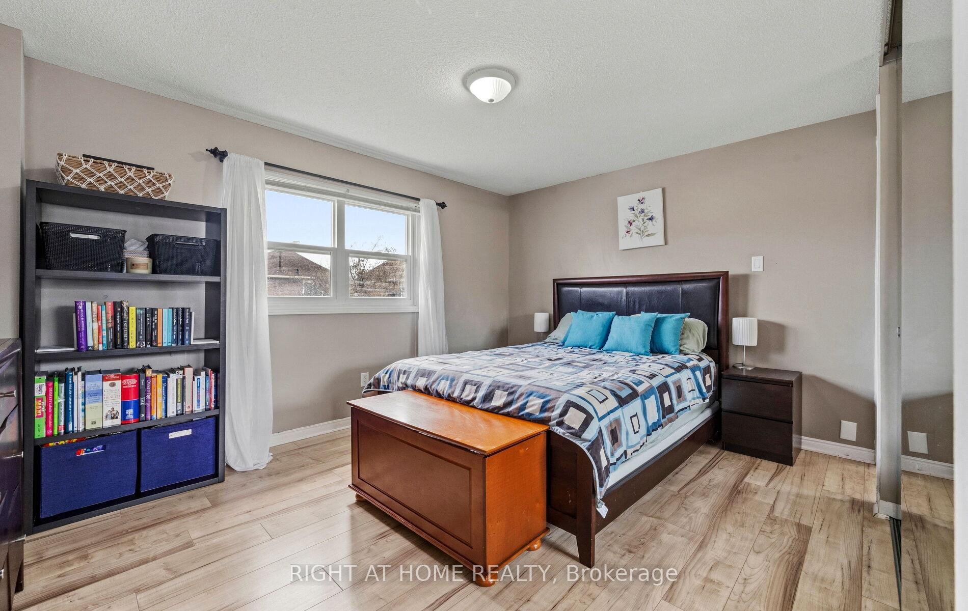 Photo 23 of 72 Brydon Crescent, Brampton, Northwood Park — HOMEH