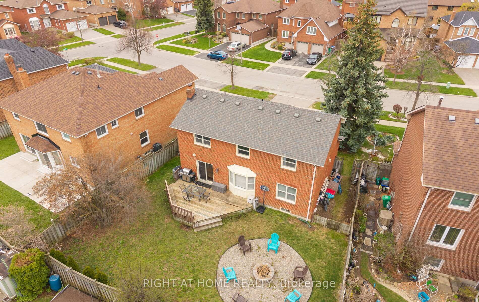 Photo 35 of 72 Brydon Crescent, Brampton, Northwood Park — HOMEH