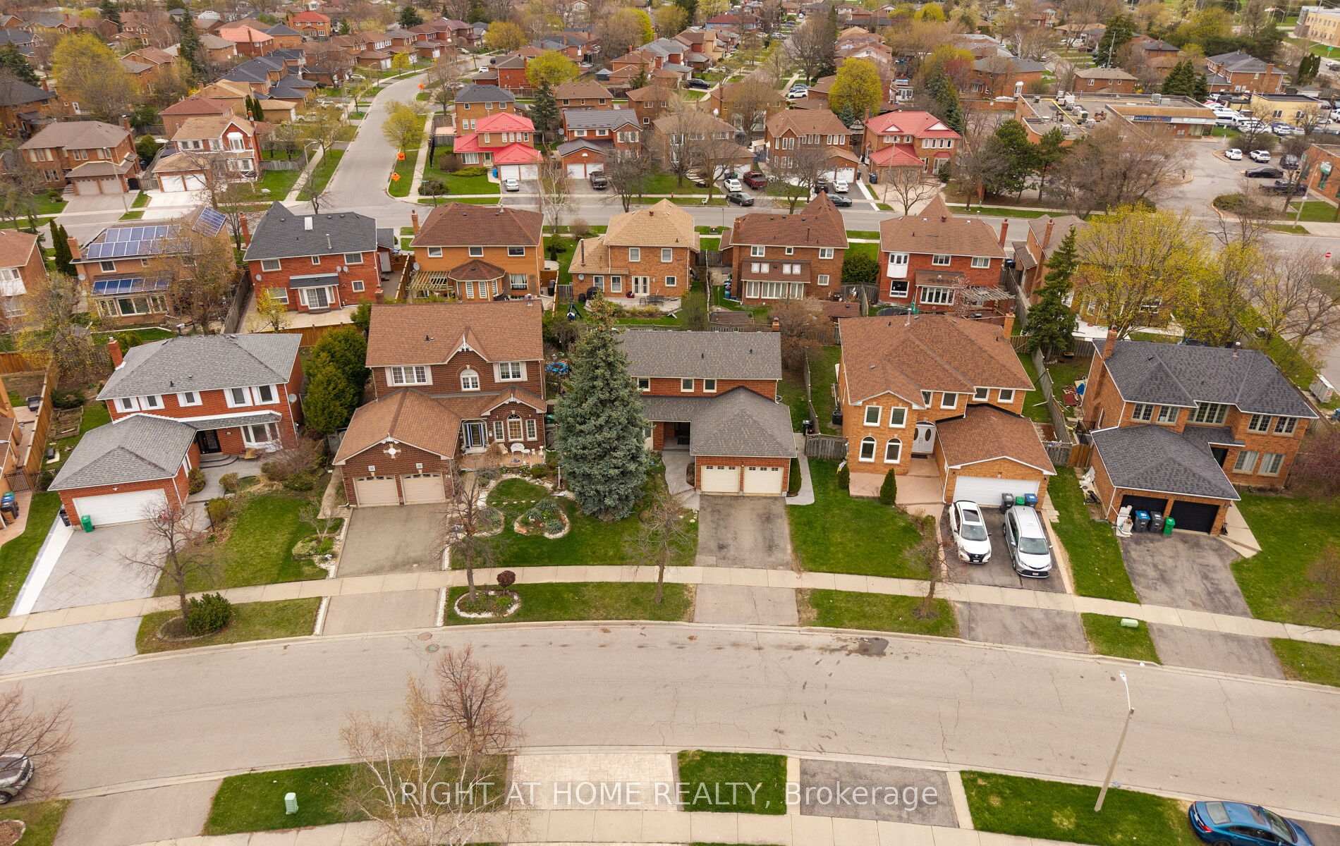 Photo 38 of 72 Brydon Crescent, Brampton, Northwood Park — HOMEH