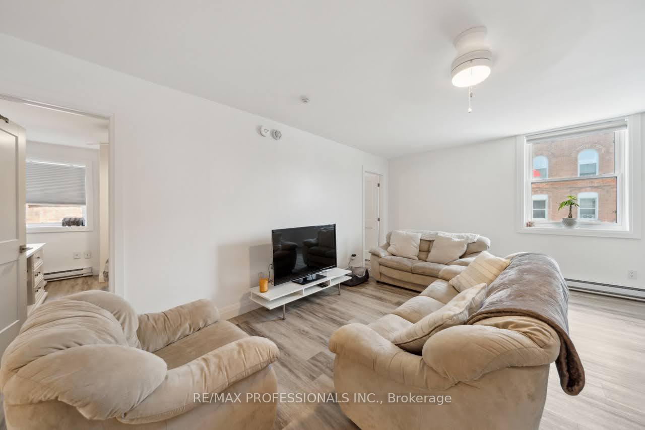Photo 1 of Unit 2, 14 Manitoba Street, Bracebridge — HOMEH