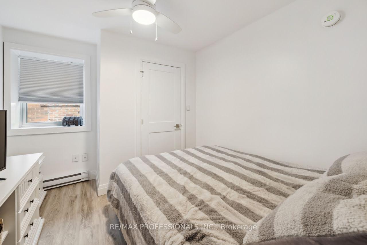 Photo 8 of Unit 2, 14 Manitoba Street, Bracebridge — HOMEH