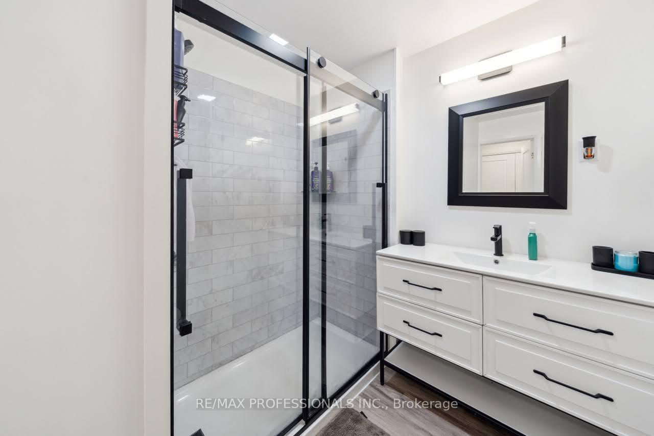 Photo 10 of Unit 2, 14 Manitoba Street, Bracebridge — HOMEH