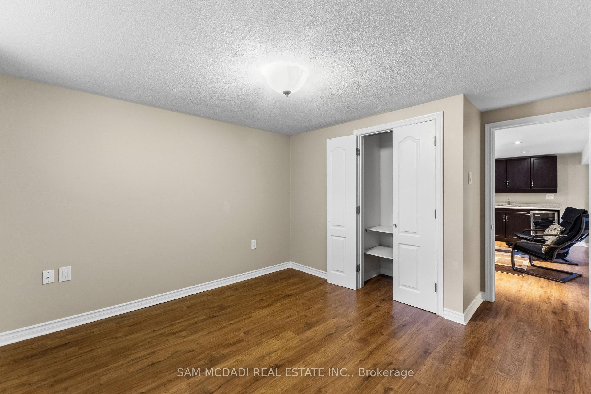 Photo 19 of 248 Wellesworth Drive, Etobicoke, Eringate-Centennial-West Deane — HOMEH