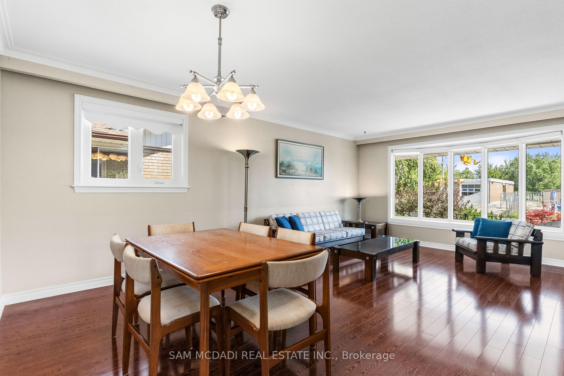 Photo 30 of 248 Wellesworth Drive, Etobicoke, Eringate-Centennial-West Deane — HOMEH