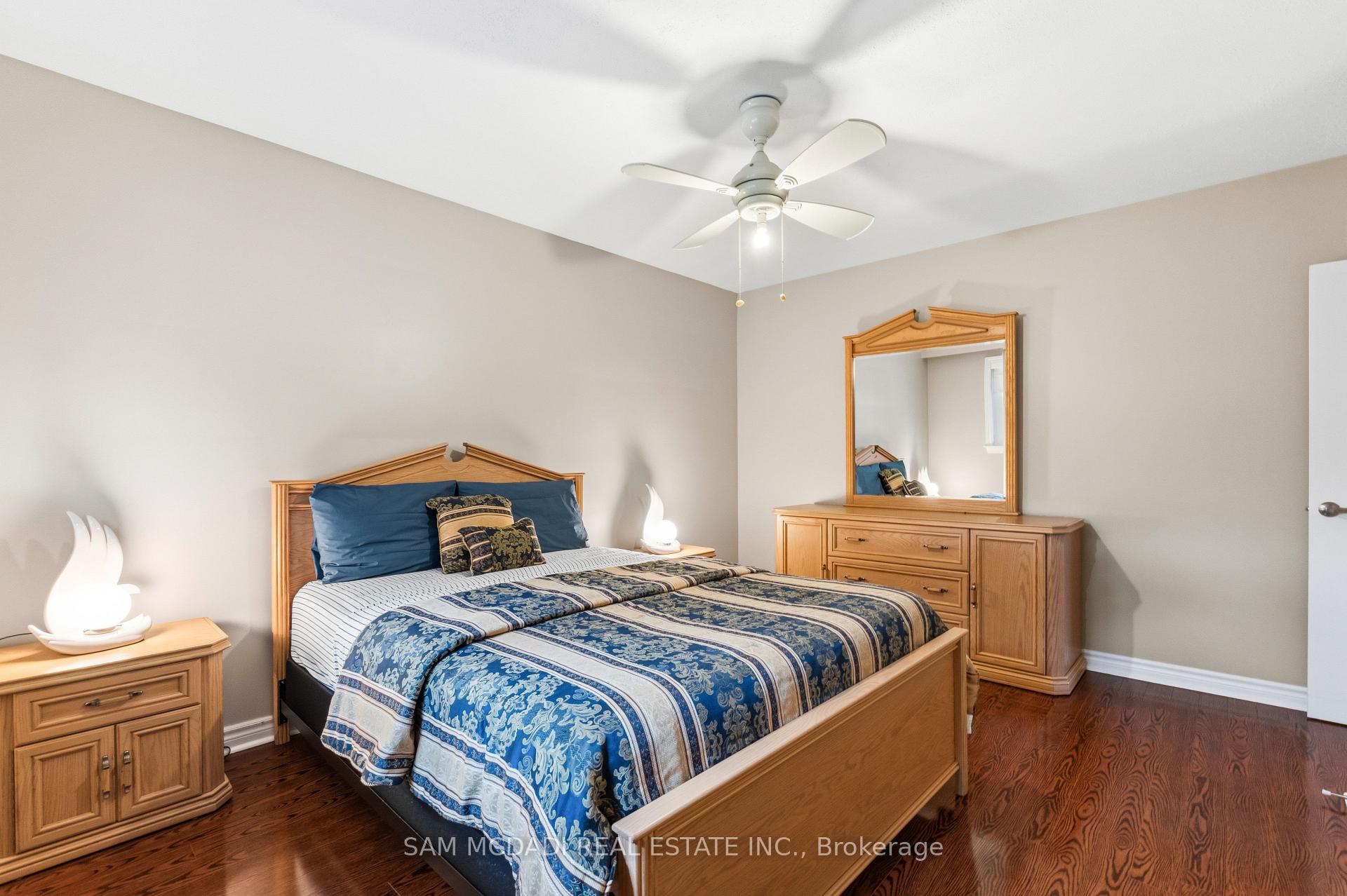 Photo 46 of 248 Wellesworth Drive, Etobicoke, Eringate-Centennial-West Deane — HOMEH