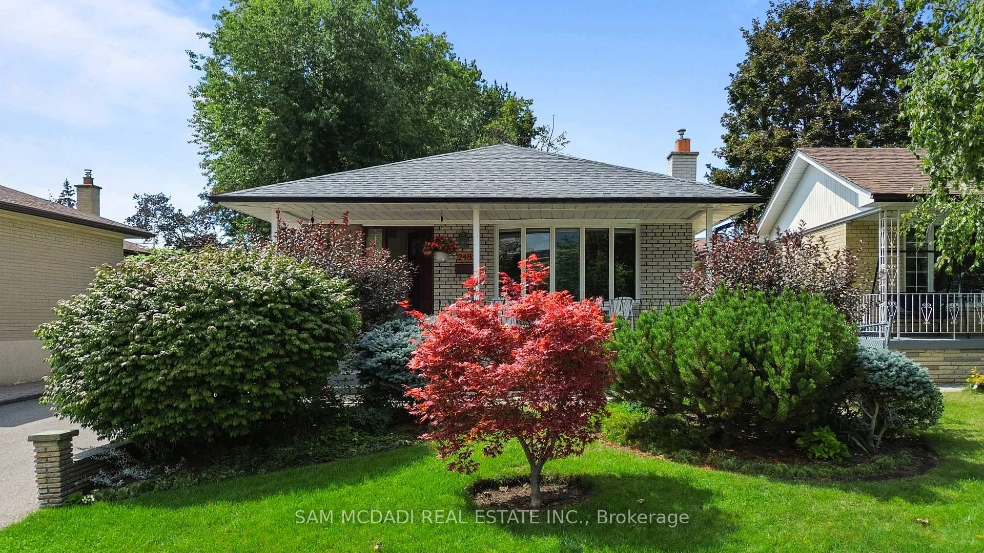 Photo 5 of 248 Wellesworth Drive, Etobicoke, Eringate-Centennial-West Deane — HOMEH