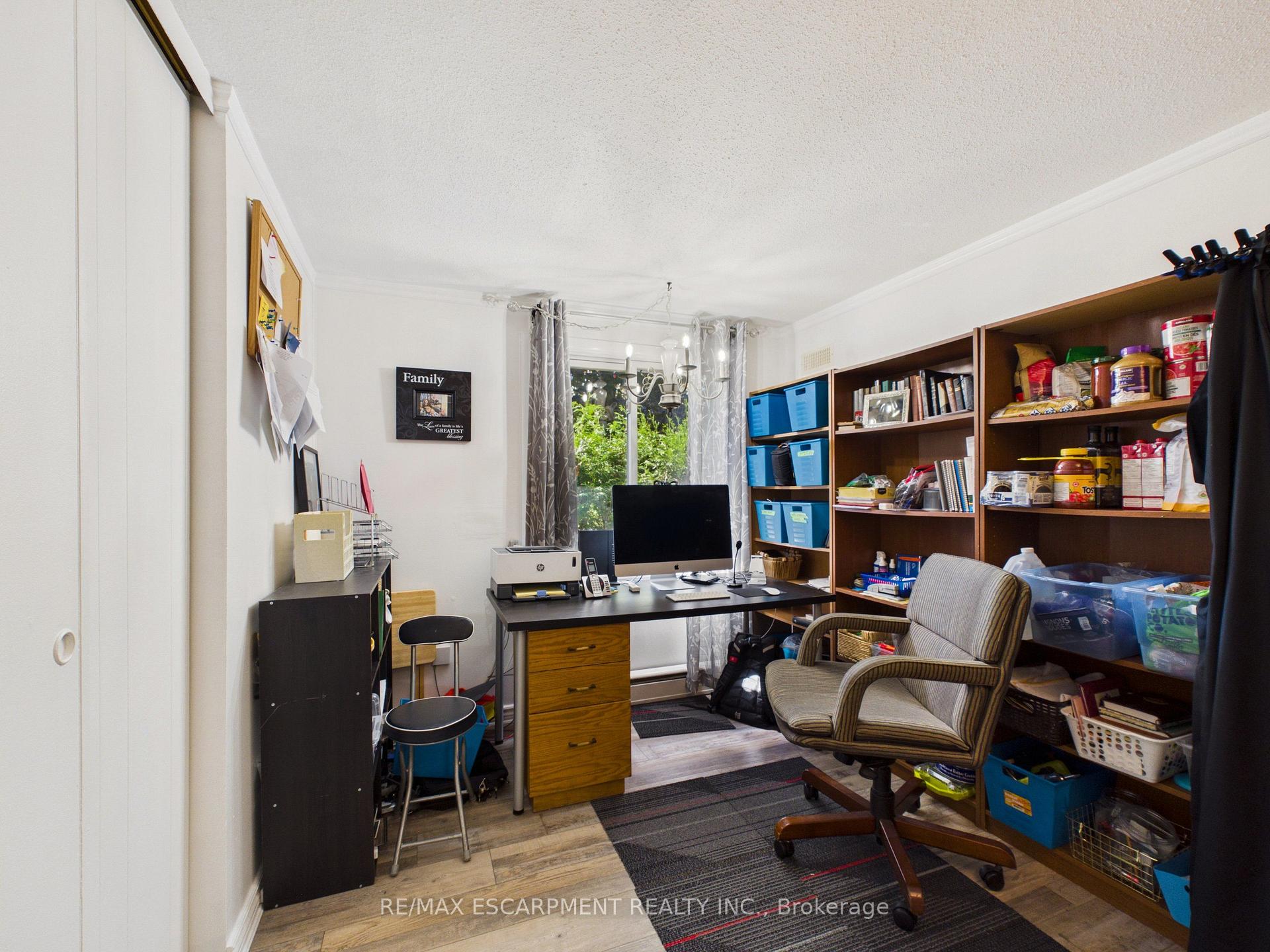 Photo 15 of 25 Wellington Street, Bracebridge — HOMEH