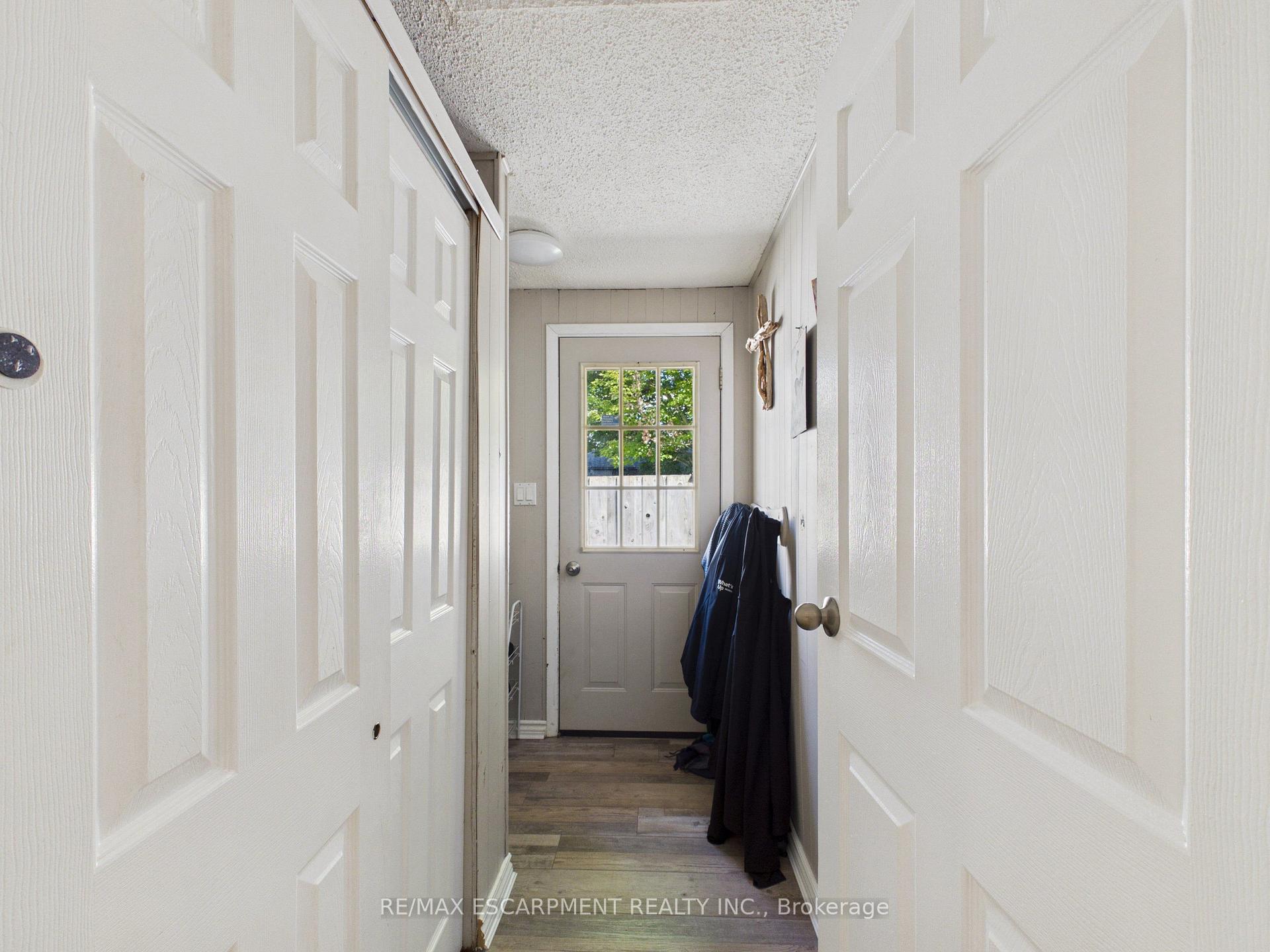 Photo 17 of 25 Wellington Street, Bracebridge — HOMEH