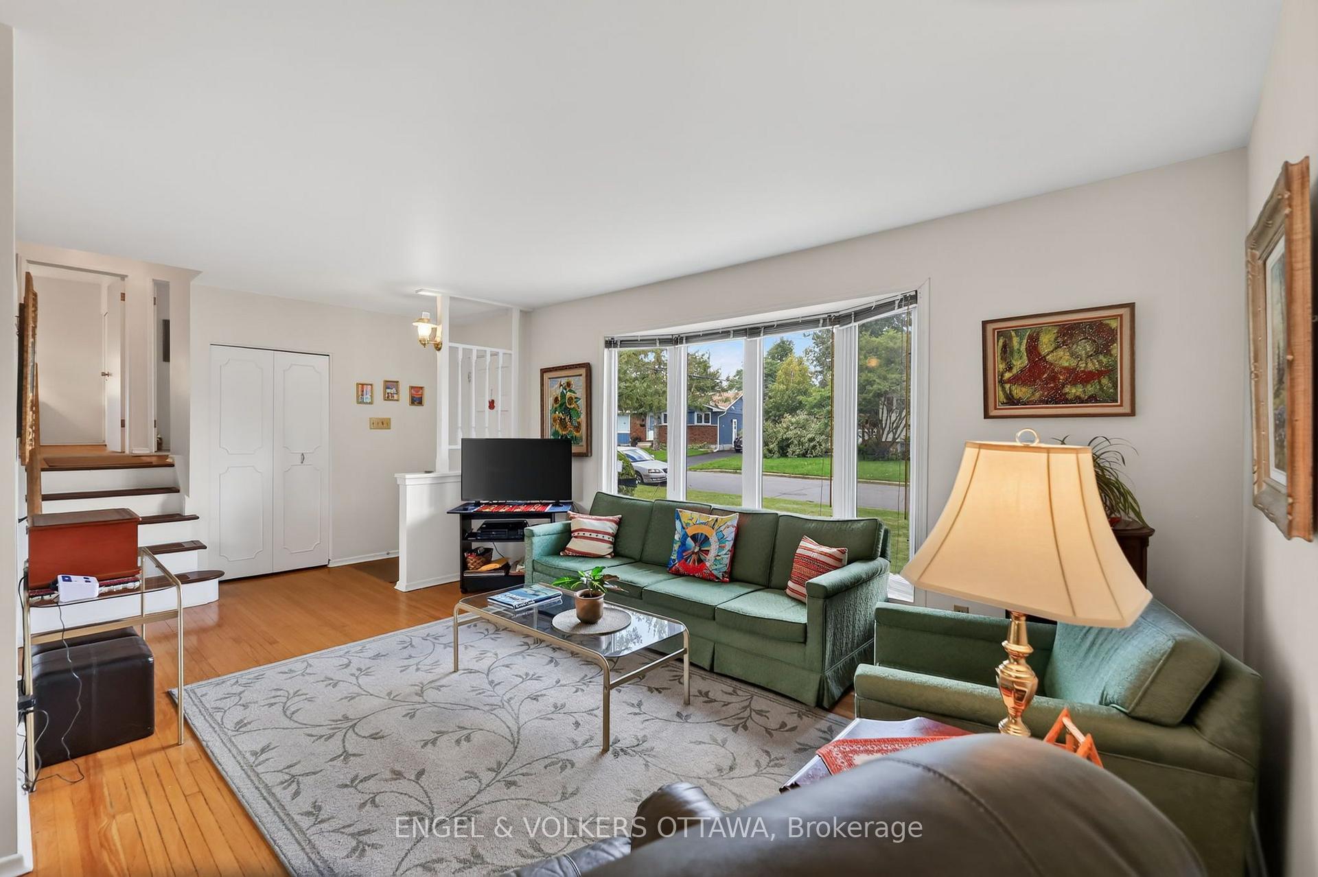 Photo 7 of 1994 Connecticut Avenue, Ottawa, Guildwood Estates - Urbandale Acres — HOMEH