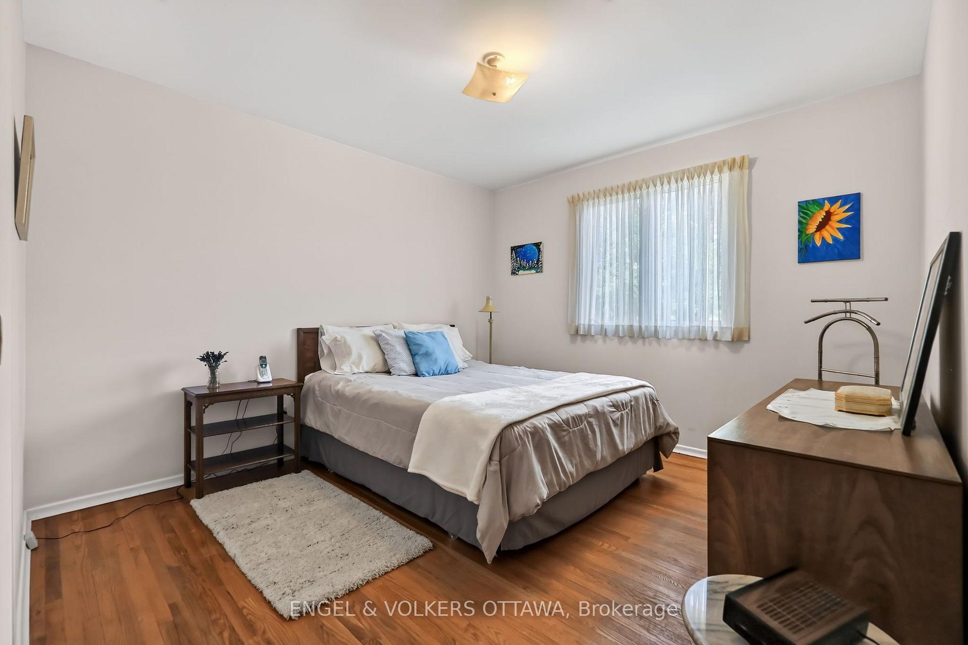 Photo 15 of 1994 Connecticut Avenue, Ottawa, Guildwood Estates - Urbandale Acres — HOMEH