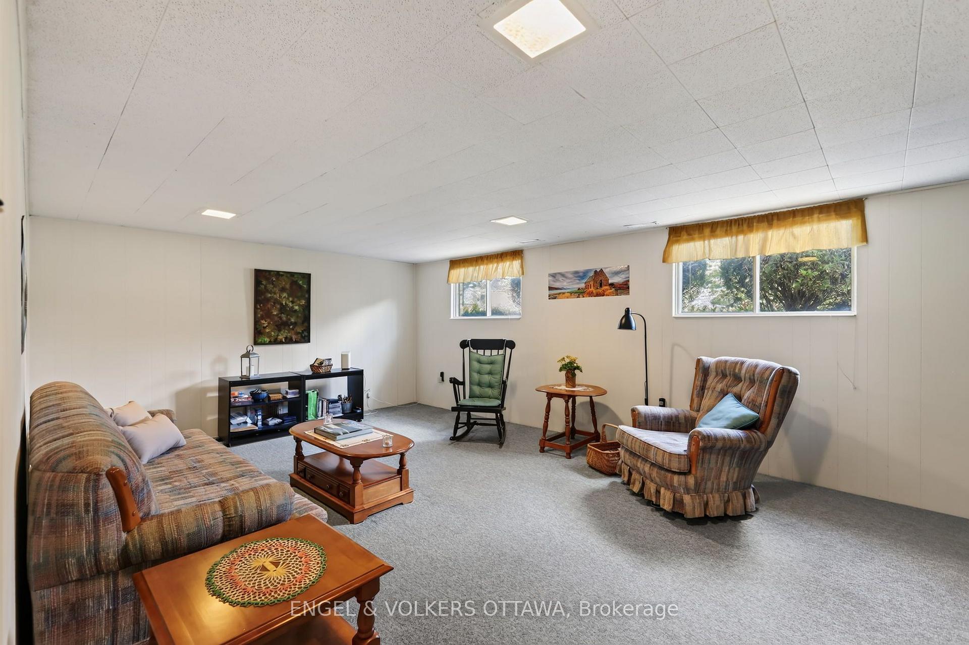 Photo 19 of 1994 Connecticut Avenue, Ottawa, Guildwood Estates - Urbandale Acres — HOMEH