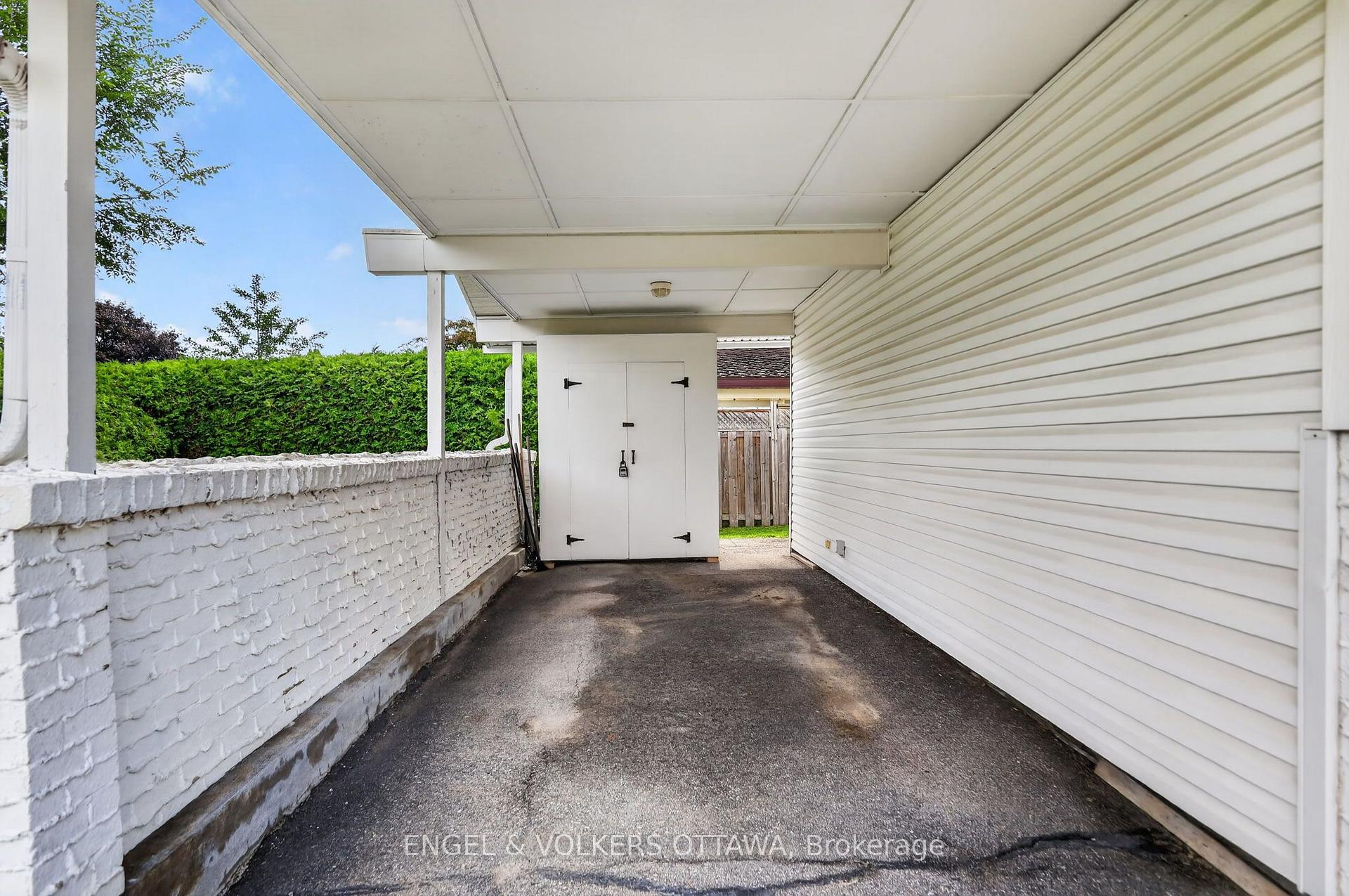 Photo 22 of 1994 Connecticut Avenue, Ottawa, Guildwood Estates - Urbandale Acres — HOMEH